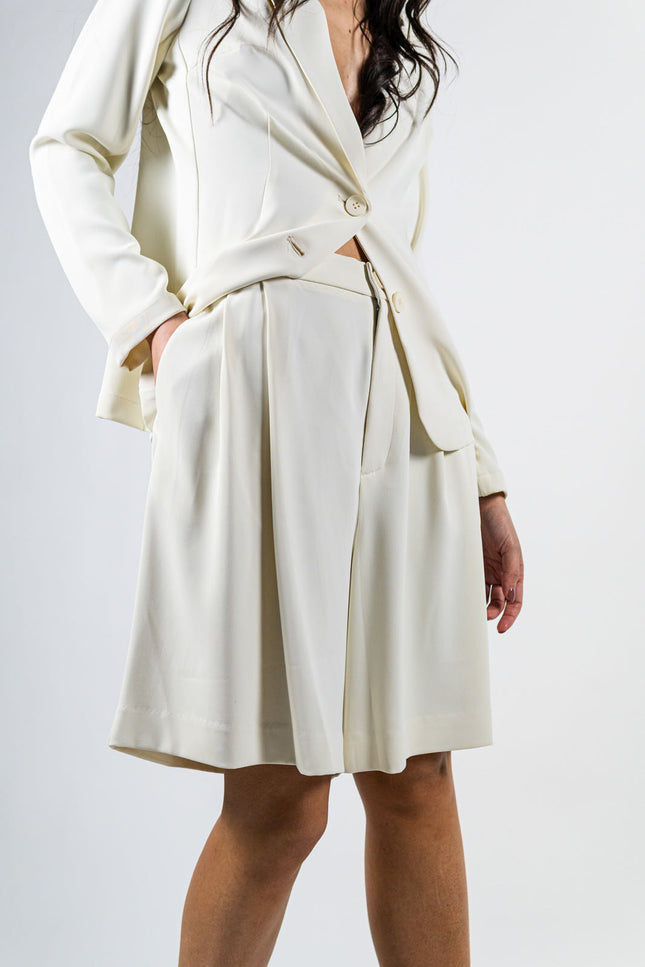 Suit Ceremony Bermuda Butter