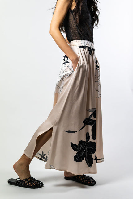 Roses Skirt Butter