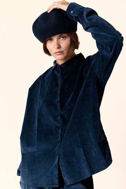 Short Collar Shirt V Navy